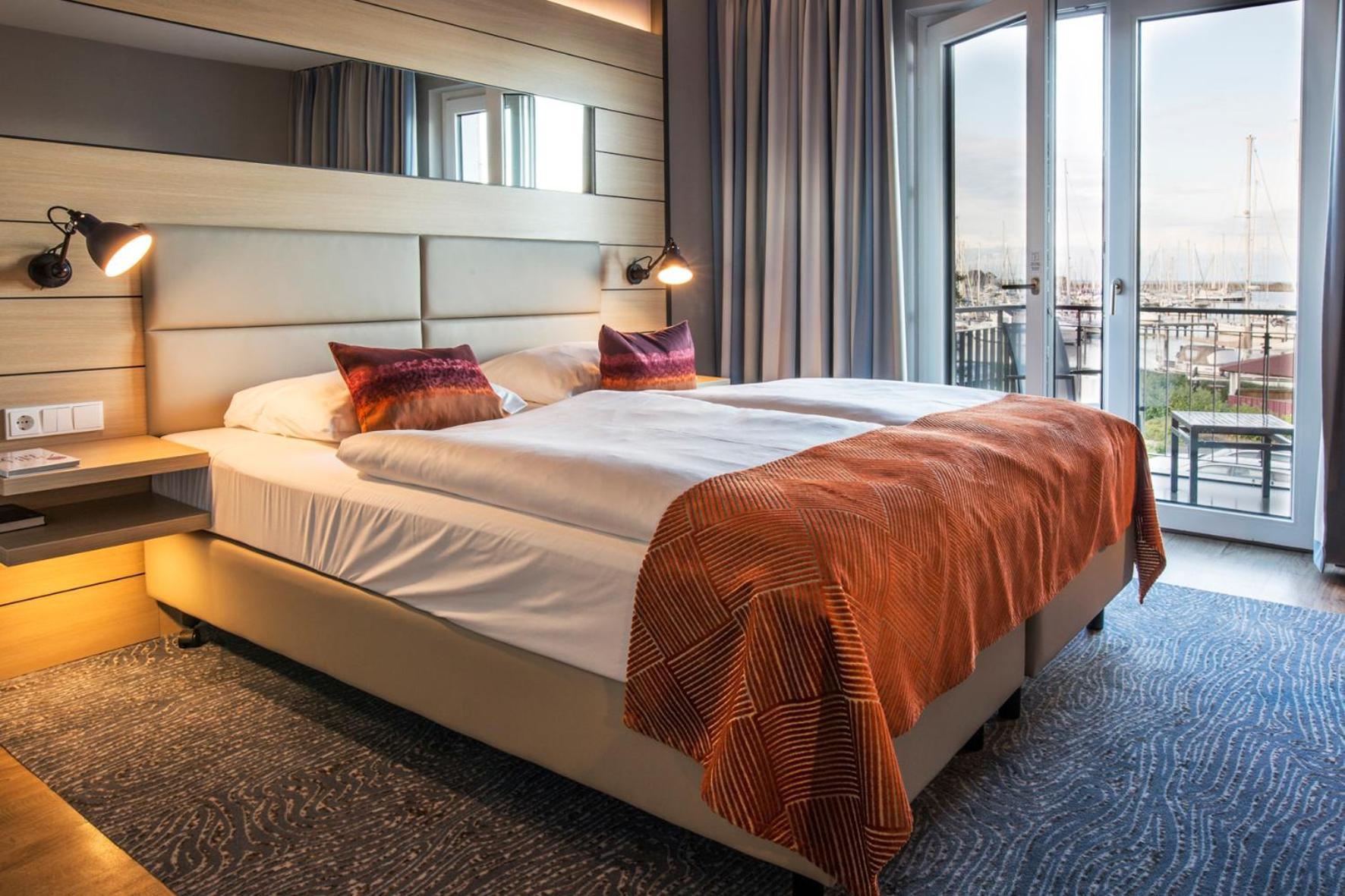 Hafenhotel Meereszeiten Heiligenhafen Zewnętrze zdjęcie