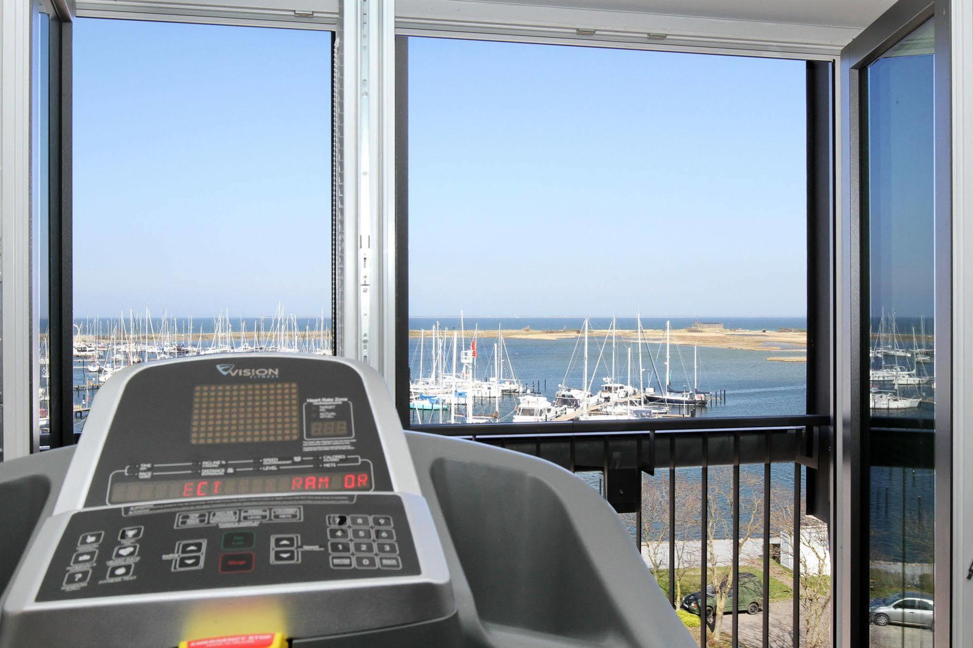 Hafenhotel Meereszeiten Heiligenhafen Zewnętrze zdjęcie